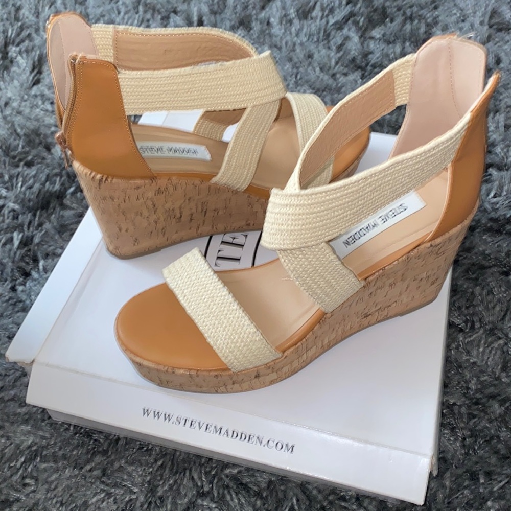 Steve Madden ELWYN Wedge